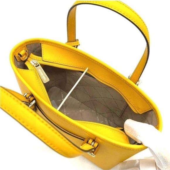 Michael Kors Xsmall Top Zip Tote Crossbody
Bag Jasmine
Yellow - Picture 7 of 8